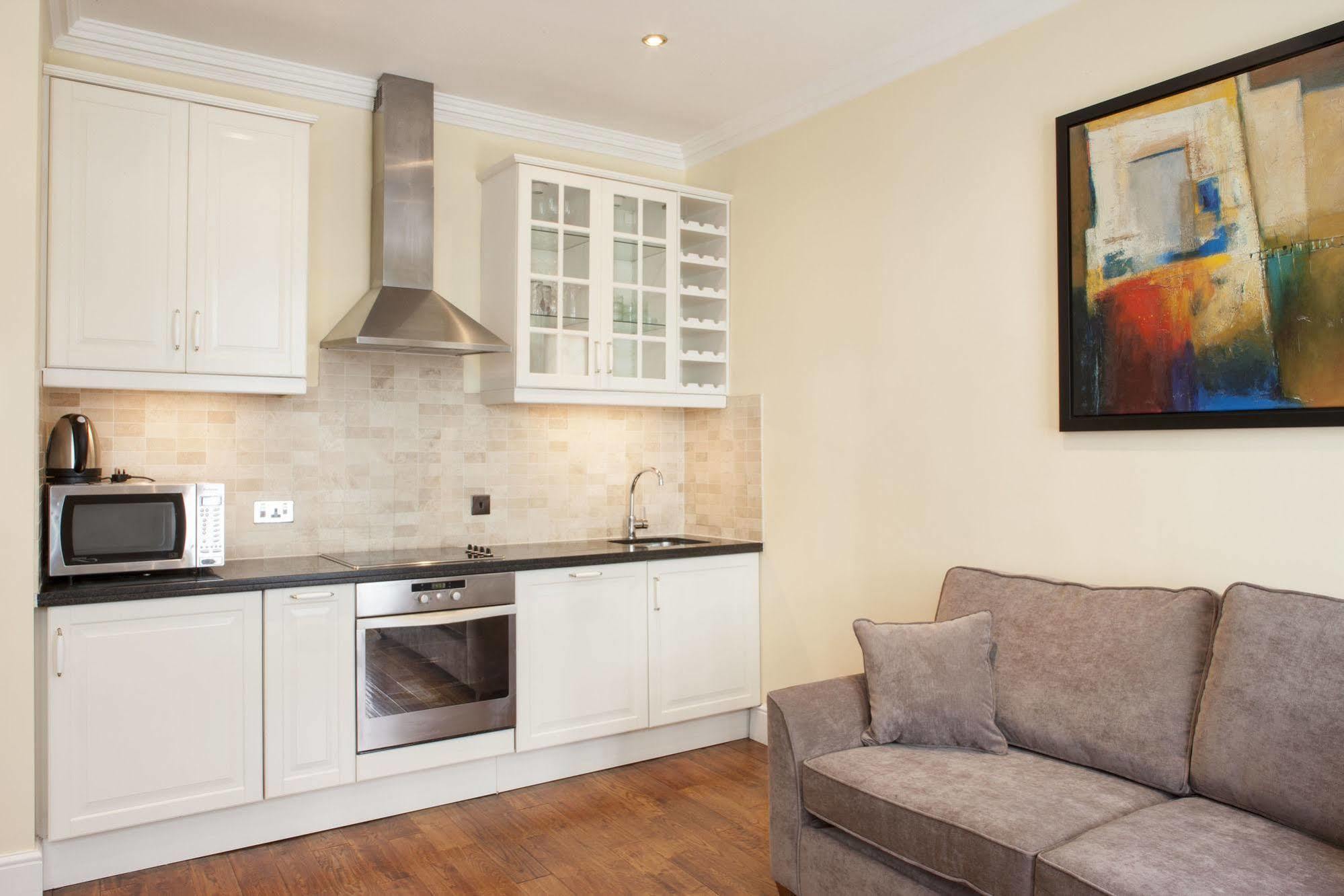 לונדון Piccadilly Circus Apartments מראה חיצוני תמונה