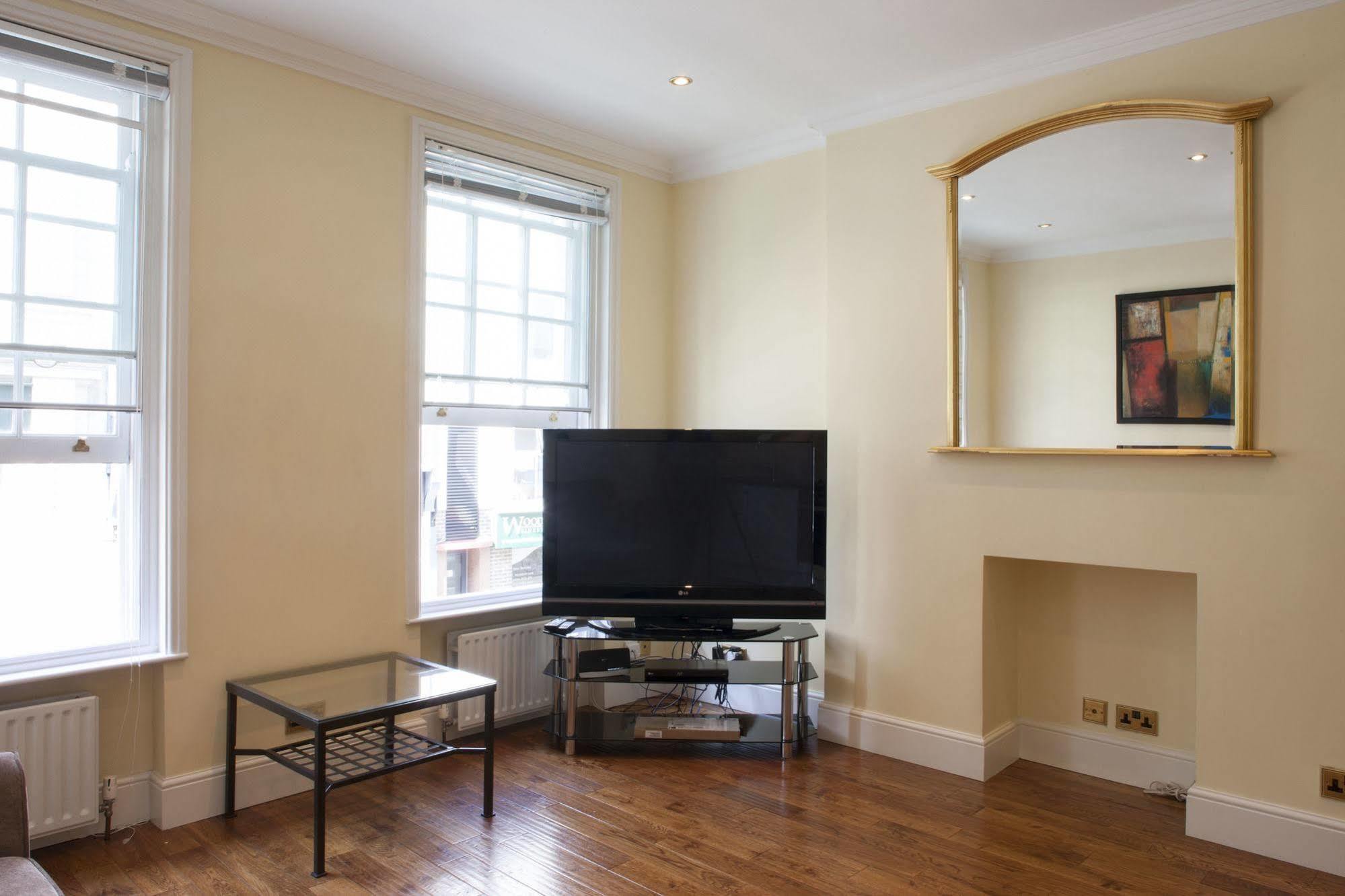 לונדון Piccadilly Circus Apartments מראה חיצוני תמונה
