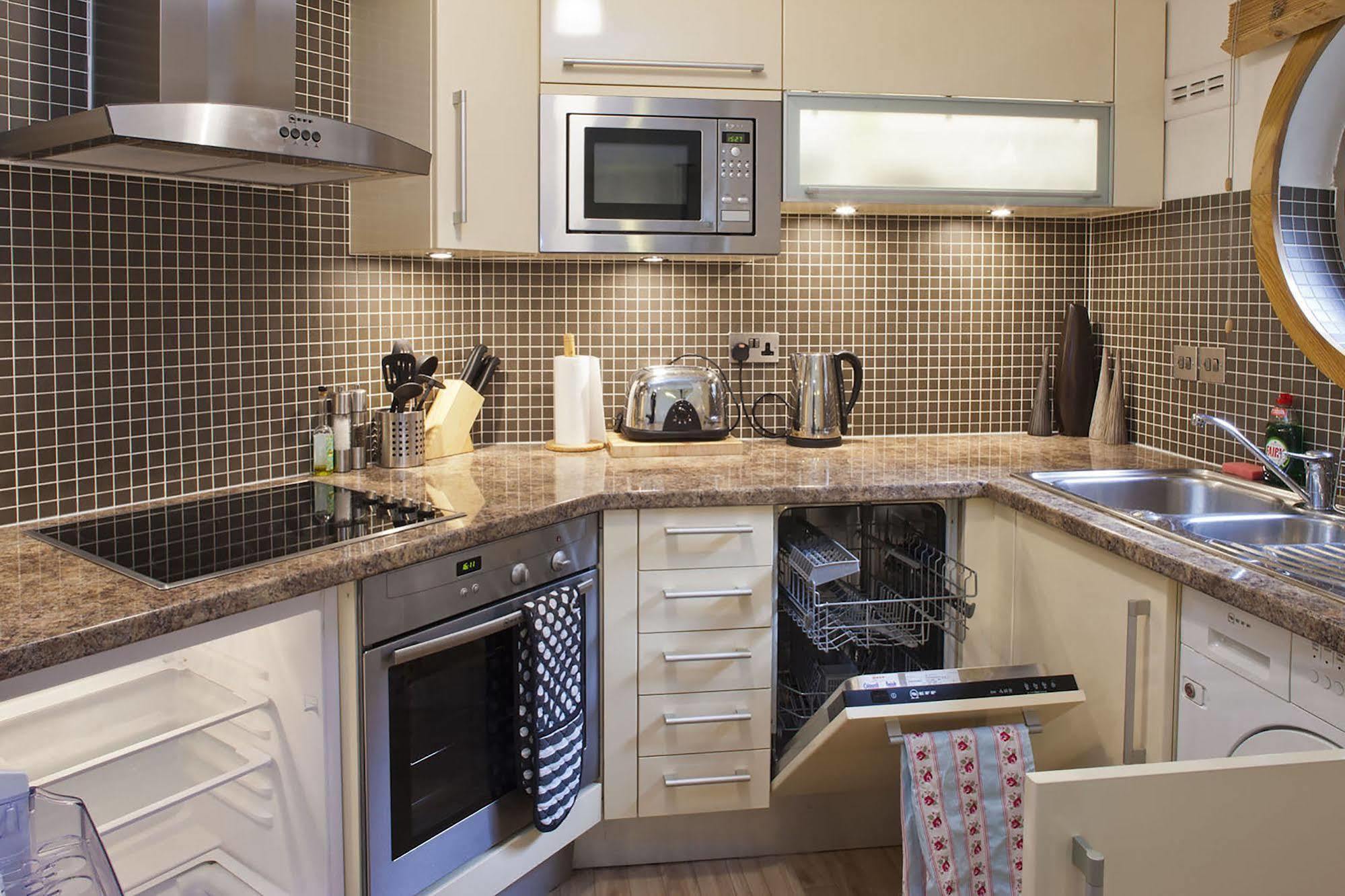 לונדון Piccadilly Circus Apartments מראה חיצוני תמונה