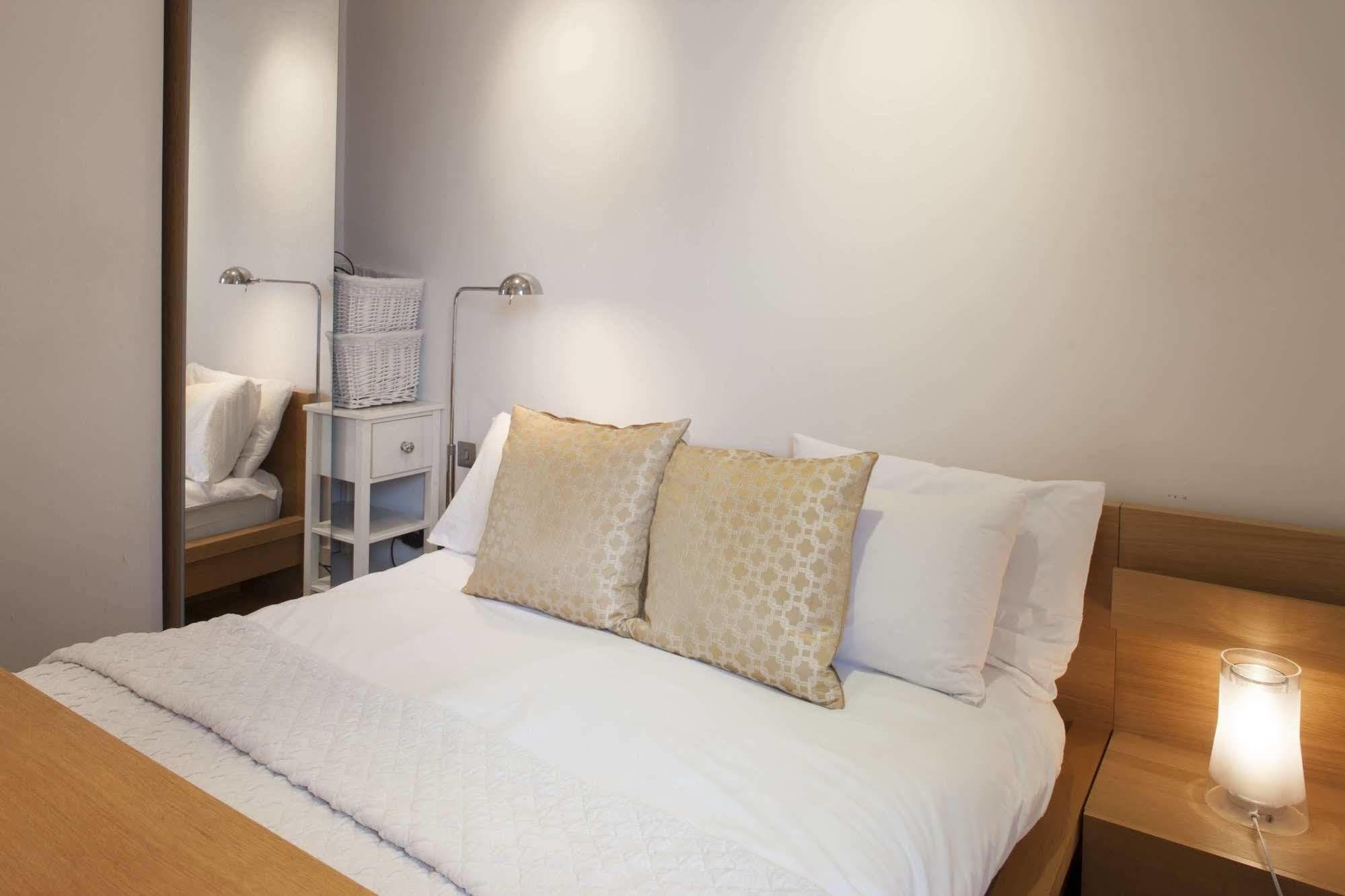 לונדון Piccadilly Circus Apartments מראה חיצוני תמונה
